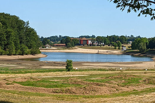 Pêche interdite sur le plan d'eau de Châteauneuf-la-Forêt